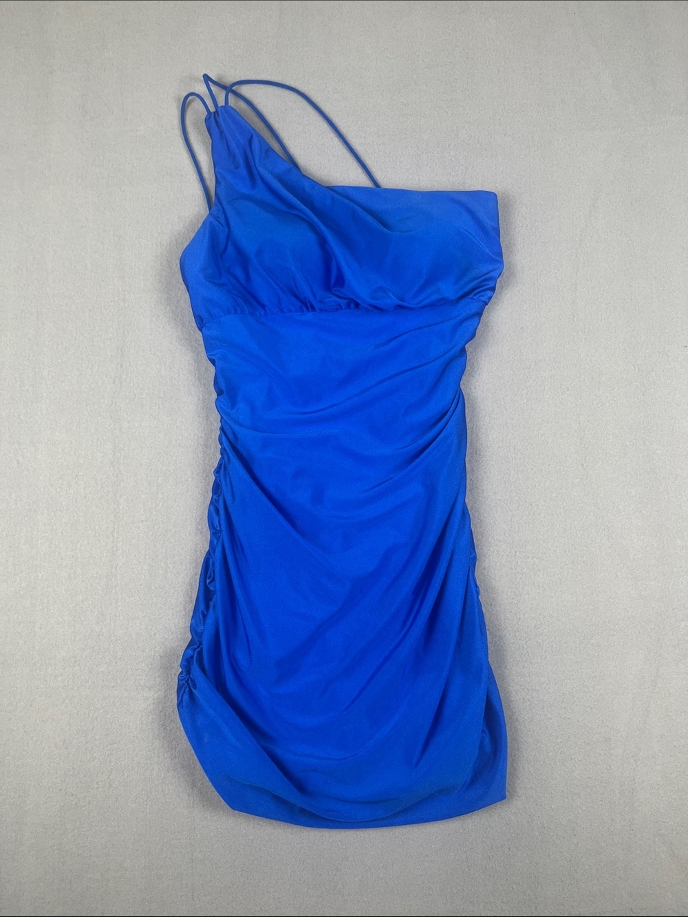 Sherri Hill Cobalt Blue One Shoulder party dress (Flawed)
Size: 2